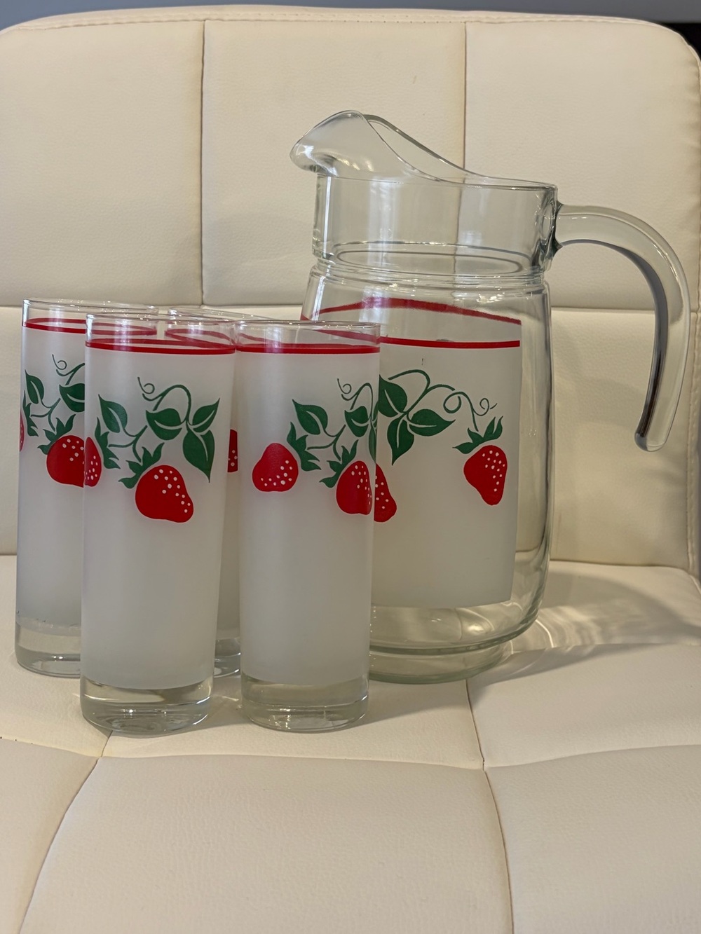 Vintage Teleflora frosted glass strawberry pitcher and 4 tumblers